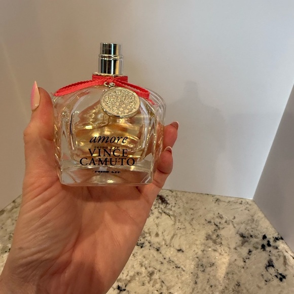 Vince Camuto Amore Perfume - Picture 3 of 5